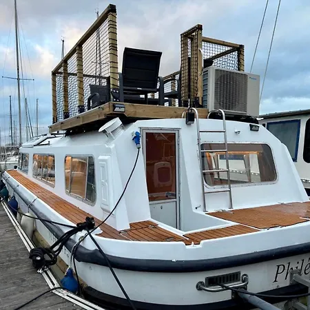 Båthotell Nightboat Peniche *