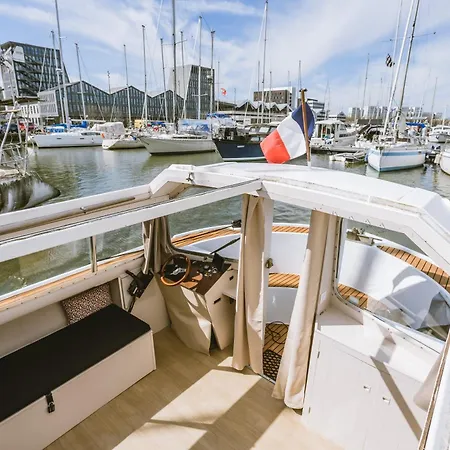 Nightboat Peniche Bordeaux