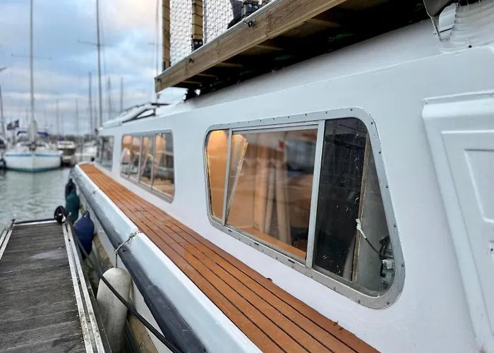 Bådhotel Nightboat Peniche