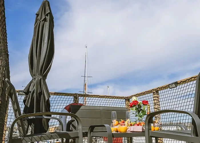 Nightboat Peniche Bådhotel Bordeaux