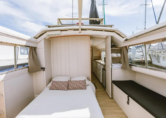 Botel Nightboat Péniche *