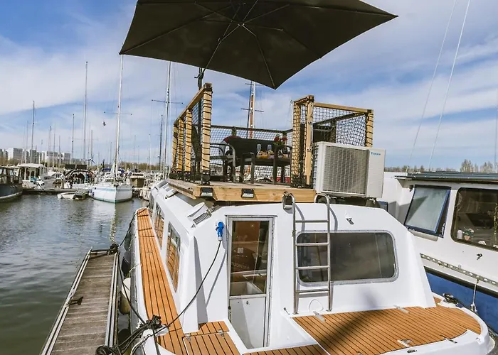 Bådhotel Nightboat Peniche *