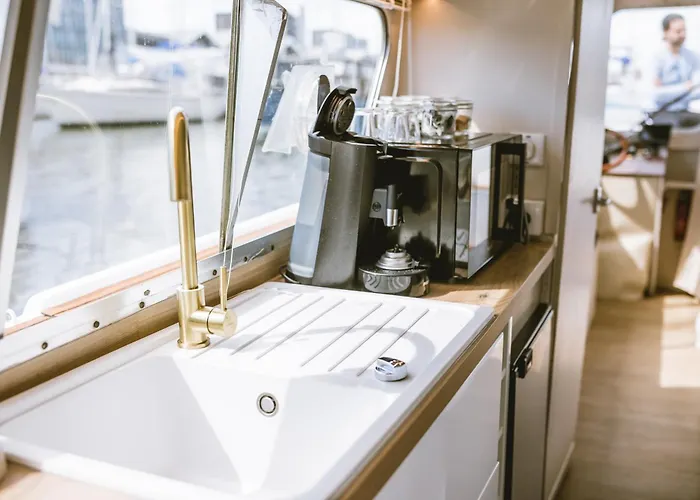 Nightboat Peniche 보르도