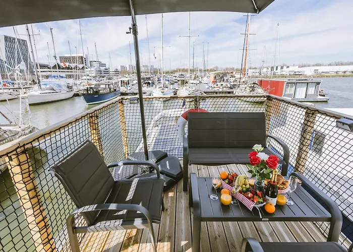 Nightboat Peniche Bordeaux