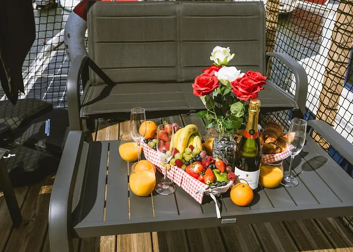 Nightboat Peniche Bådhotel *