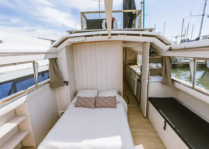 Nightboat Peniche * Bordeaux