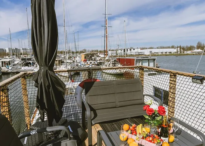 Bådhotel Nightboat Peniche *